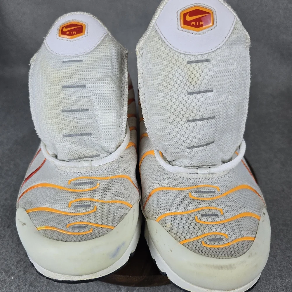 Nike Air Max Plus 1 White Red Laser Orange FN3857-100 GS Size 6.5Y Women's 8 - Picture 5 of 10